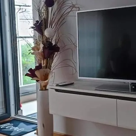 Maja Apartment *